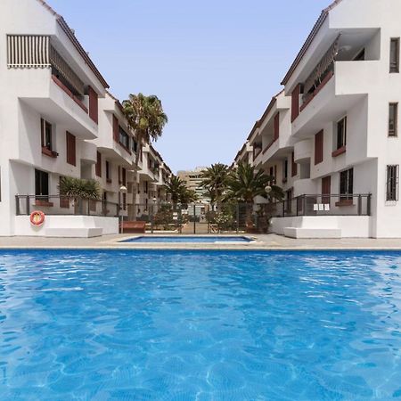 Homeforguest New Modern Apartment With Pool アロナ エクステリア 写真