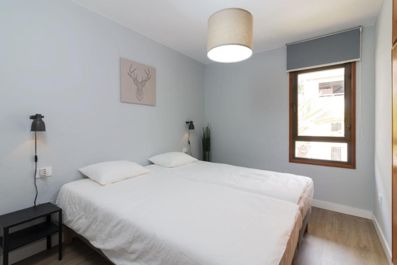 Homeforguest New Modern Apartment With Pool アロナ エクステリア 写真